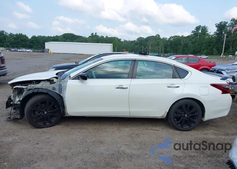 2017 Nissan Altima 2.5/S/Sv/Sl/Sr из США, поврежденный, VIN 1N4AL3AP5HC175143